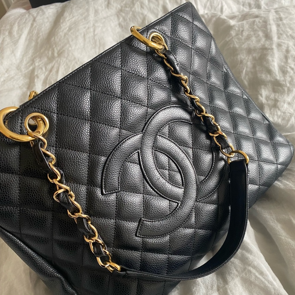 CHANEL BLACK QUILTED CAVIAR GRAND SHOPPING TOTE 30cm